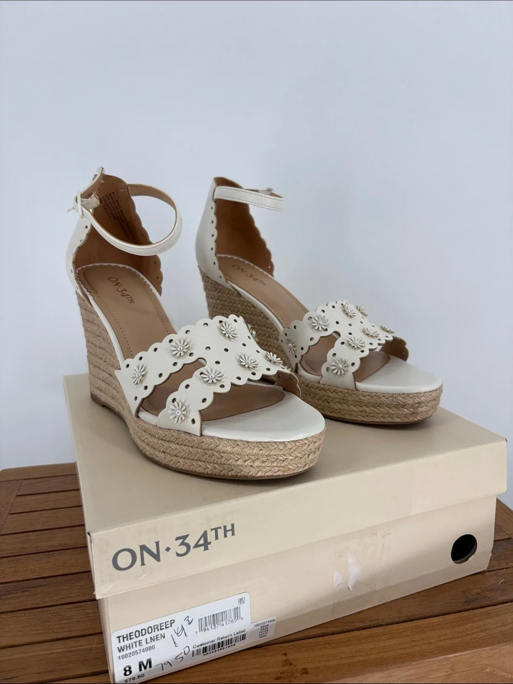 NEW ON 34th THEODOREEP WHITE LNEN WOMENS SHOES SIZE 8M
